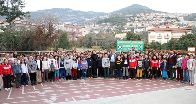 Öğrencilere doğa sevgisi aşılanıyor