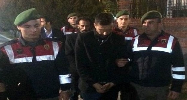 Sigara dağıtım aracını yakanlar tutuklandı