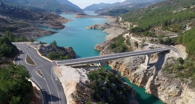 Alanya'nın boğaz köprüsü açılışa hazır