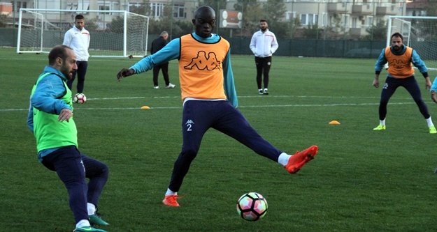 Alanyaspor 7 eksikle çalıştı