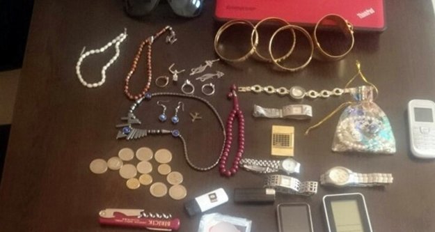 Aranan hırsız yol kontrolüne takıldı