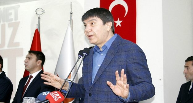 "Bunlar, nikah masasında nasıl ‘evet’ demişler hayret ediyorum"