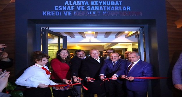 Çavuşoğlu kooperatifi açtı
