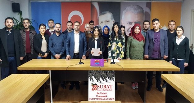 'Darbelere karşı duran bir gençlik: AK Gençlik'
