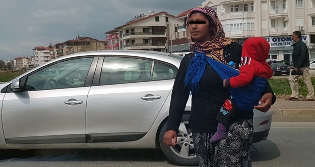 Dilenciler zabıtadan kaçıp gazetecilere saldırdılar