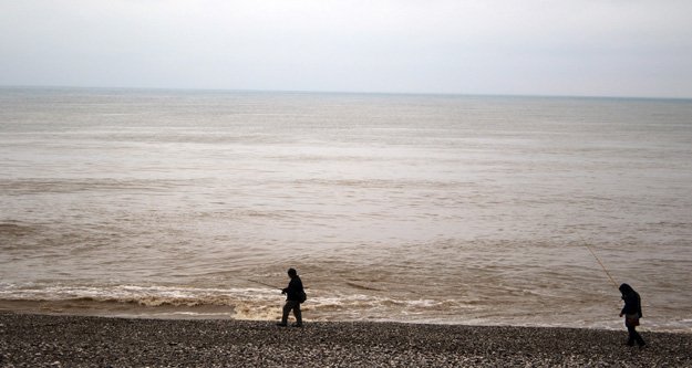 Dünyaca ünlü sahil kahverengiye boyandı