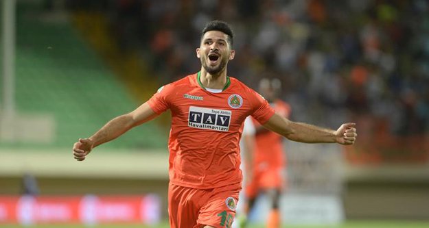 Emre Akbaba'ya dev talip