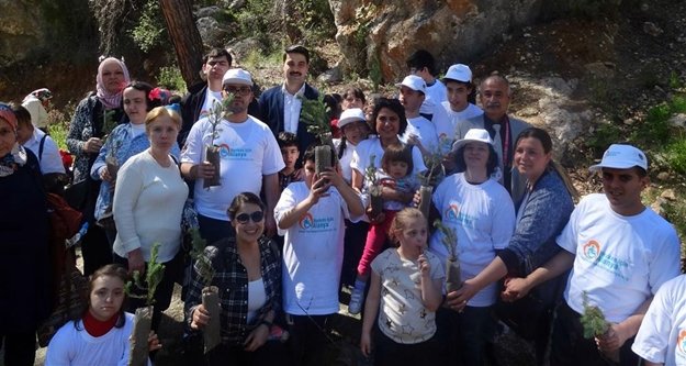 Engelli çocuklar orman haftasını kutladı