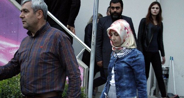 'Evet' standında kavga: Başörtülerini zorla çıkardılar