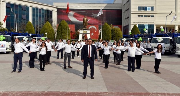 Evimizdeki çöpler çocuklara burs oluyor