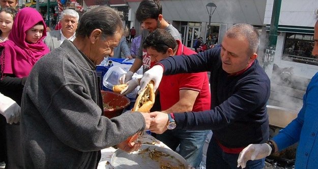 Hamsi Festivali’ne yoğun ilgi