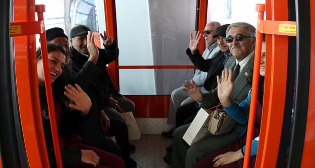 İlk kez teleferiğe bindiler