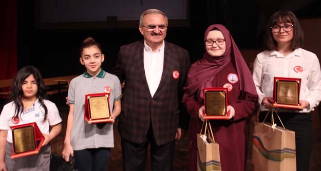 İstiklal Marşı’nın 96. yılı kutlandı