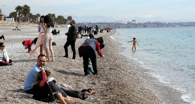 Kar manzaralı deniz keyfi