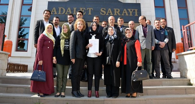 MHP'li Başkan mazbatasını aldı