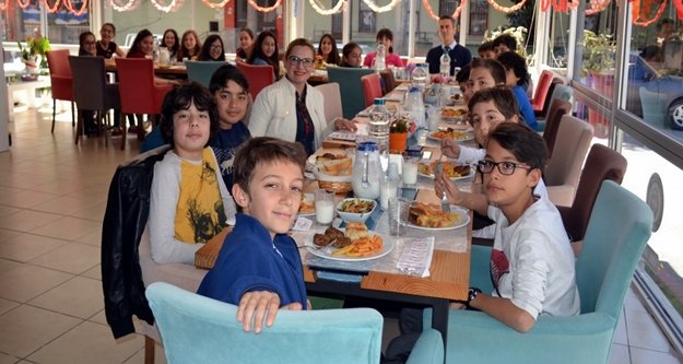 ÖHEP'ten Tünel Kafe ziyareti