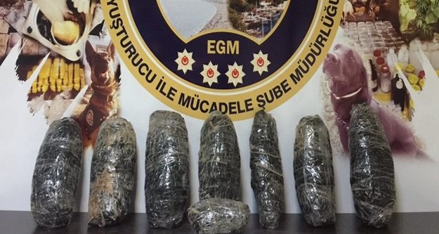 Polis aracı durdurdu; bakın içinden ne çıktı?