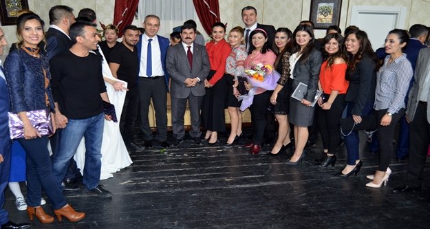 Sağlıkçıların gösterisine tam not