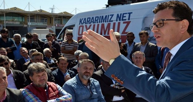 "Söyledikleri yalanlardan burunları uzuyor"