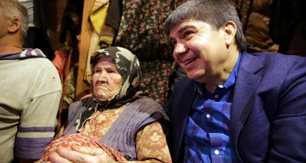 Türel'den Fatma Nine'ye ev sürprizi