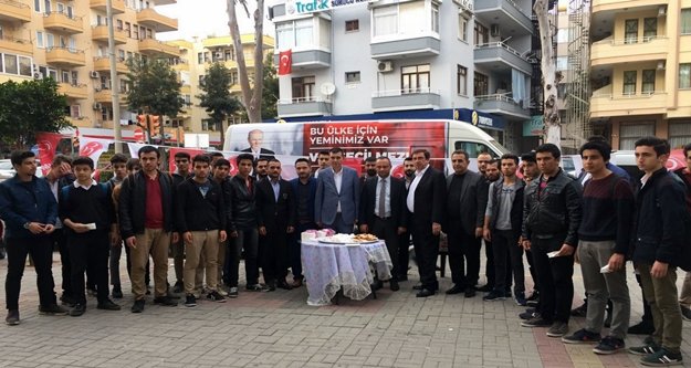 Ülkücüler Alanya'nın kandilini kutladı