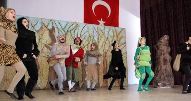 Ünlü tiyatro Alanya'ya gelecek