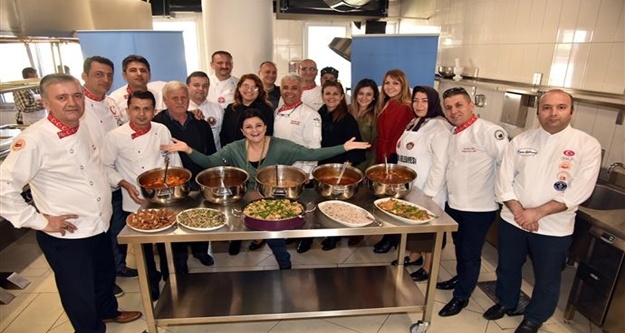 Usta aşçılara Alanya yemekleri öğretildi