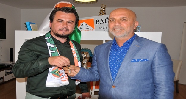 Alanyaspor'a 300 bin Lira değerinde hediye