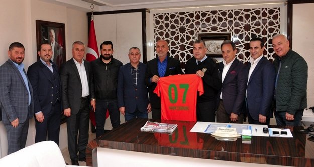 Çakmaklı’ya Alanyaspor forması