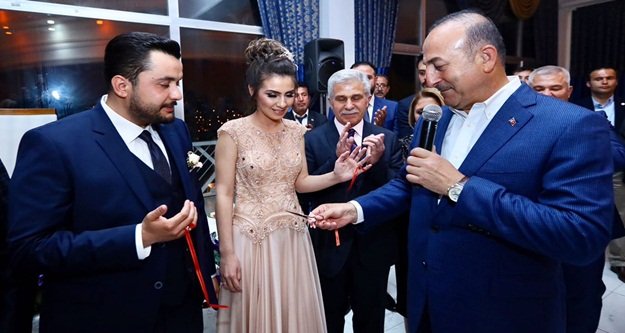 Çavuşoğlu Alanya'da yüzük taktı