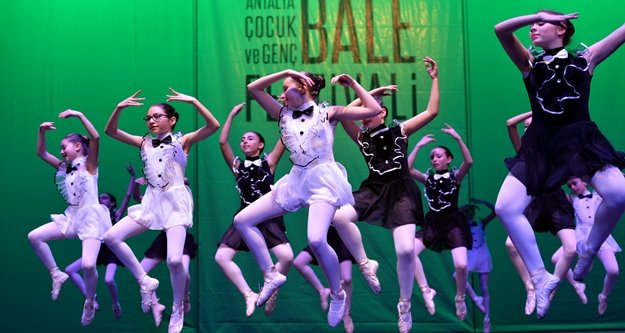'Çocuk ve Genç Bale Festivali' yapıldı