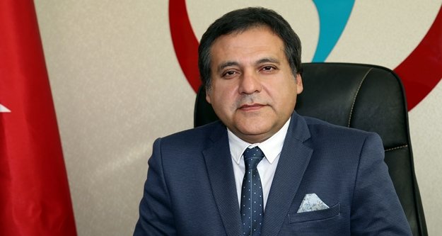 Prof. Dr. Yılmaz Ebeler Günü'nü kutladı