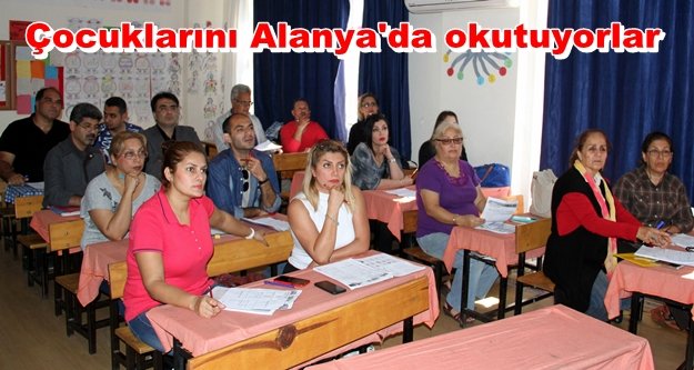 Yabancı uyruklu veliler Türkçe öğreniyor