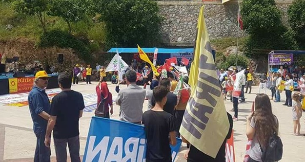 Alanya'da 1 Mayıs gerginliği: Bayrak neden yok?