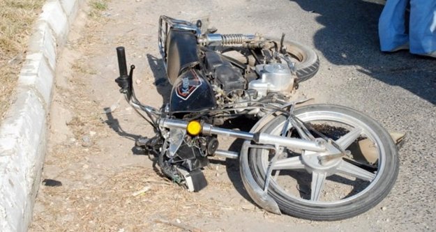 Alanya'da motosiklet kazası: Yerde metrelerce sürüklendi