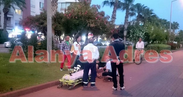 Alanya'da şok! Finlandiyalı turist deveden düştü