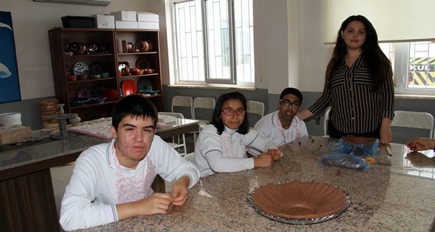 Alanya'daki özel öğrencilerden engelsiz klip