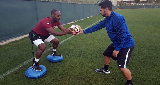 Alanyaspor'da Vagner Love sevinci