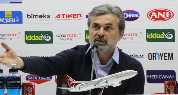 Alanyaspor yenilgisini hakeme bağladı