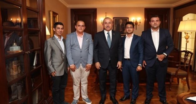 Bakan Çavuşoğlu'nun Alanyalı konukları