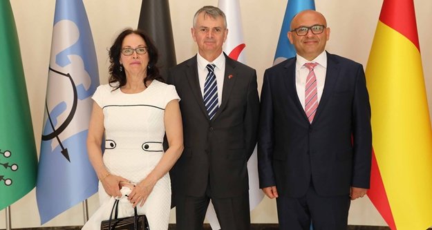 Büyükelçi Cooter: “Antalya’nın güneşine talibiz”