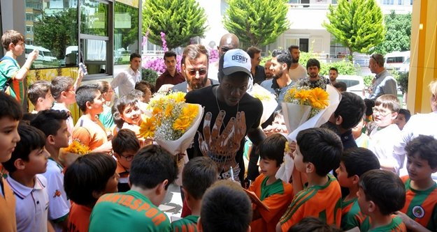İsabet Okulları'nda turuncu-yeşil söyleşi
