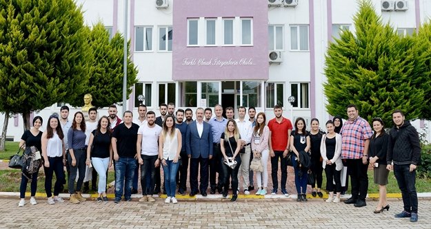 ‘İşyeri Eğitimi’ne katılan öğrencilere iş teklifi