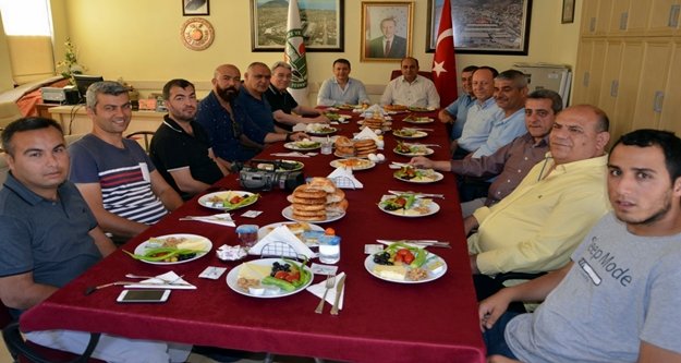 Kaya'dan 'Pembe' tablo