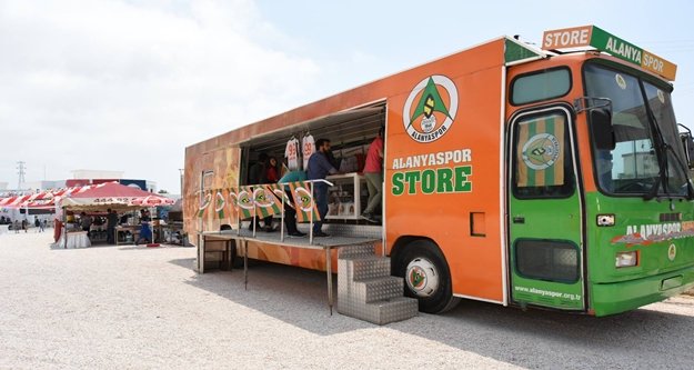 Mobil Mağaza'dan şenlik çıkarması