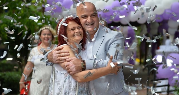 Özel ailelere toplu nikah töreni