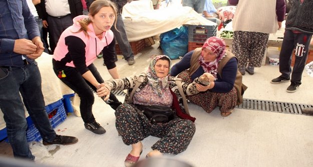 Pazarcı esnafından kapalı yol eylemi