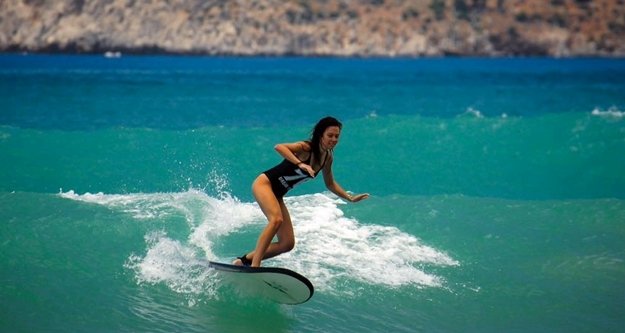 Ukraynalı güzel model Yanok, Alanya’ya hayran kaldı