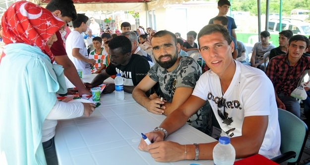 Alanyaspor öğrencilerle buluşmaya devam ediyor