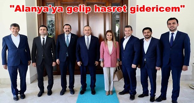 Bakan Çavuşoğlu'nu ziyarete gittiler